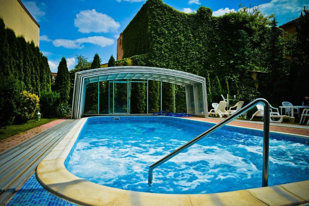 Bl Luxus Apartman セゲド エクステリア 写真